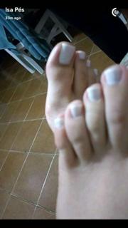 Isa Pes feet photo thumbnail