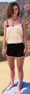 Lena Meyer-Landrut feet photo thumbnail
