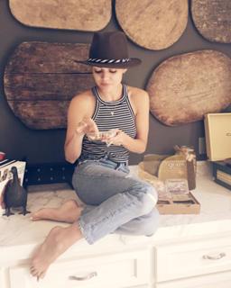 Lucy Hale feet photo thumbnail