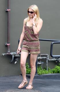 LeAnn Rimes feet photo thumbnail
