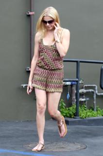 LeAnn Rimes feet photo thumbnail