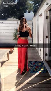 Nikki Garcia feet photo thumbnail