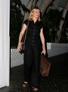 Kirsten Dunst feet photo thumbnail