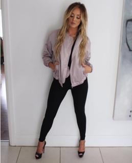 Charlotte Crosby feet photo thumbnail