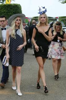 Kimberley Garner feet photo thumbnail