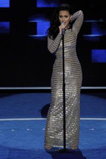Katy Perry feet photo thumbnail