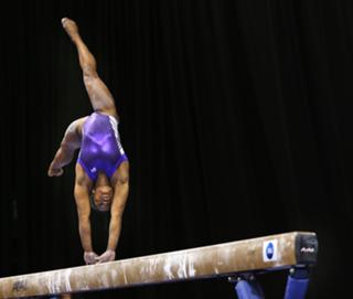 Simone Biles feet photo thumbnail