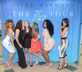Camila Cabello feet photo thumbnail