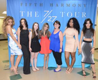 Camila Cabello feet photo thumbnail