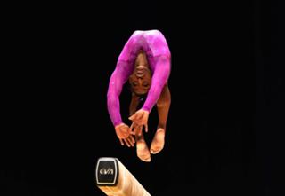 Simone Biles feet photo thumbnail