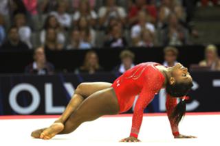 Simone Biles feet photo thumbnail