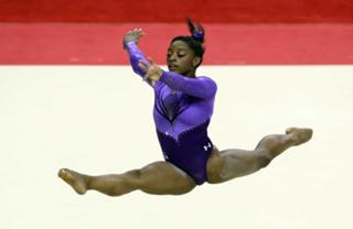 Simone Biles feet photo thumbnail