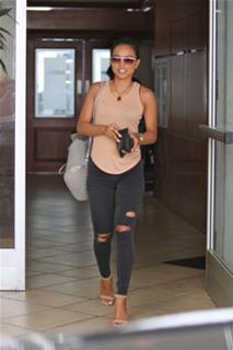 Karrueche Tran feet photo thumbnail