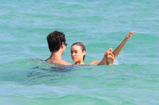 Katrina Bowden feet photo thumbnail