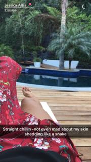 Jessica Alba feet photo thumbnail