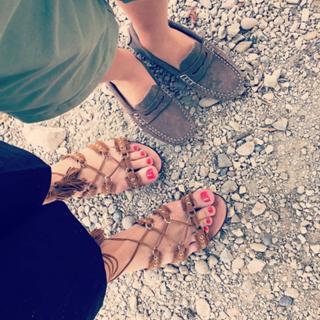 Sasha Alexander feet photo thumbnail