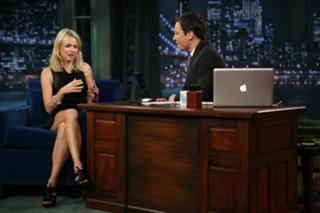 Naomi Watts feet photo thumbnail