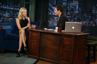 Naomi Watts feet photo thumbnail