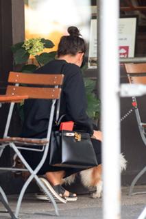 Irina Shayk feet photo thumbnail