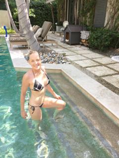 Sharon Stone feet photo thumbnail