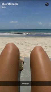 Chiara Ferragni feet photo thumbnail