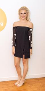 Pixie Lott feet photo thumbnail