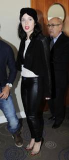 Helen Flanagan feet photo thumbnail