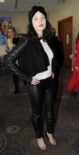 Helen Flanagan feet photo thumbnail
