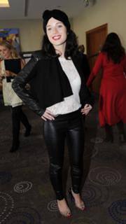 Helen Flanagan feet photo thumbnail