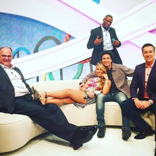 Adriane Galisteu feet photo thumbnail