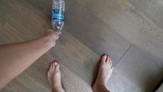 Justine Ezarik feet photo thumbnail