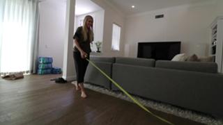 Justine Ezarik feet photo thumbnail