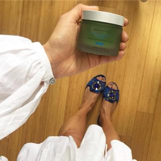 Jamie Chung feet photo thumbnail