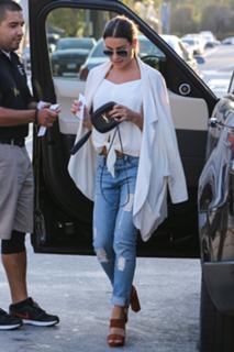 Lea Michele feet photo thumbnail