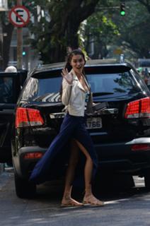 Adriana Lima feet photo thumbnail