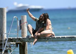 Kym Marsh feet photo thumbnail