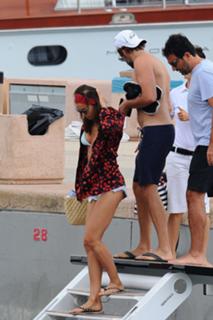 Irina Shayk feet photo thumbnail