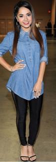Becky G feet photo thumbnail