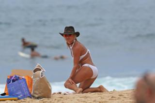 Britney Spears feet photo thumbnail