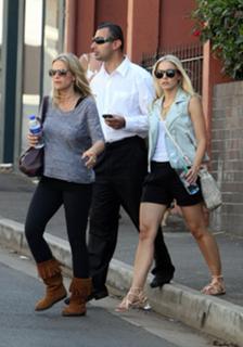 Kristen Bell feet photo thumbnail