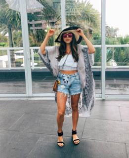 Daniella Monet feet photo thumbnail
