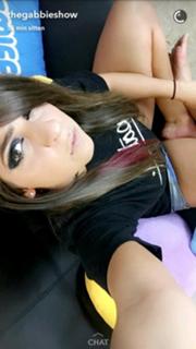 Gabbie Hanna feet photo thumbnail