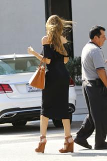 Sofía Vergara feet photo thumbnail