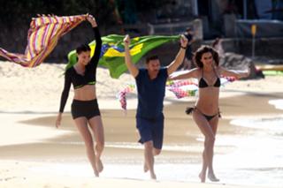 Adriana Lima feet photo thumbnail