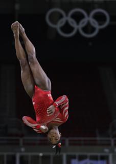 Simone Biles feet photo thumbnail