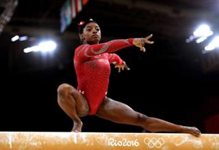 Simone Biles feet photo thumbnail