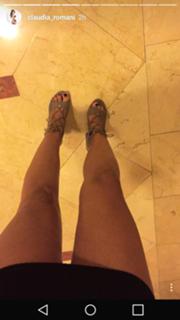 Claudia Romani feet photo thumbnail
