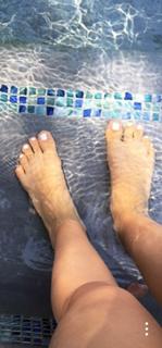 Ashley Tisdale feet photo thumbnail