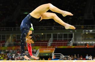Aly Raisman feet photo thumbnail