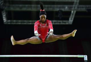 Simone Biles feet photo thumbnail